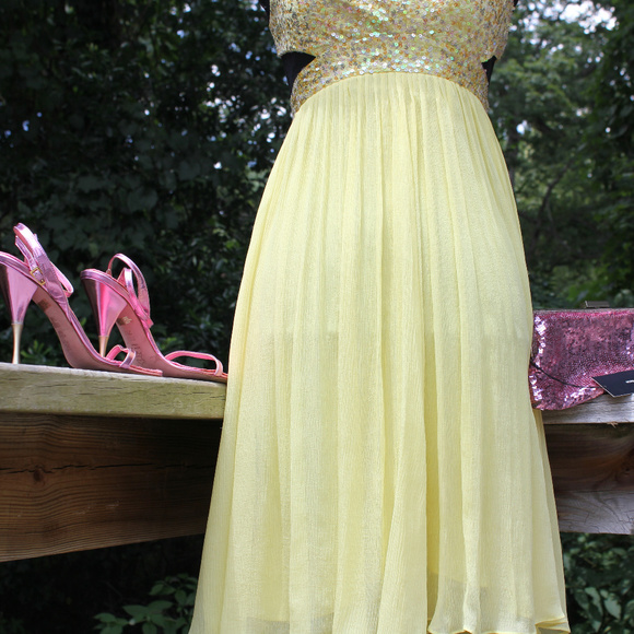 BCBG Ankle Strap Metallic Pink Stiletto Sandals - Picture 6 of 8